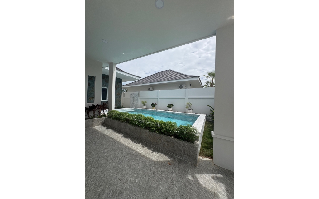 Nouvelle - villa - soi 88 -