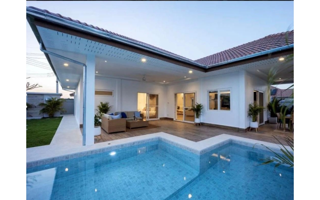 Pool villa with full furnishings