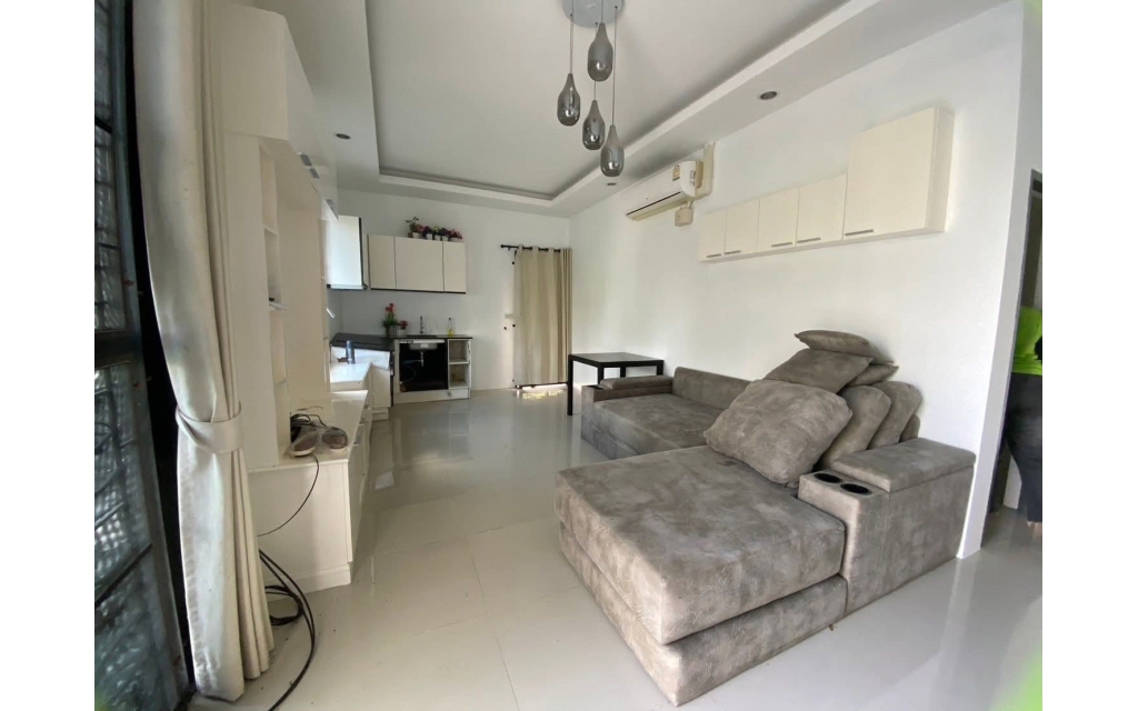 Great deal 2.2 millions bath - pool - 3 bedrooms