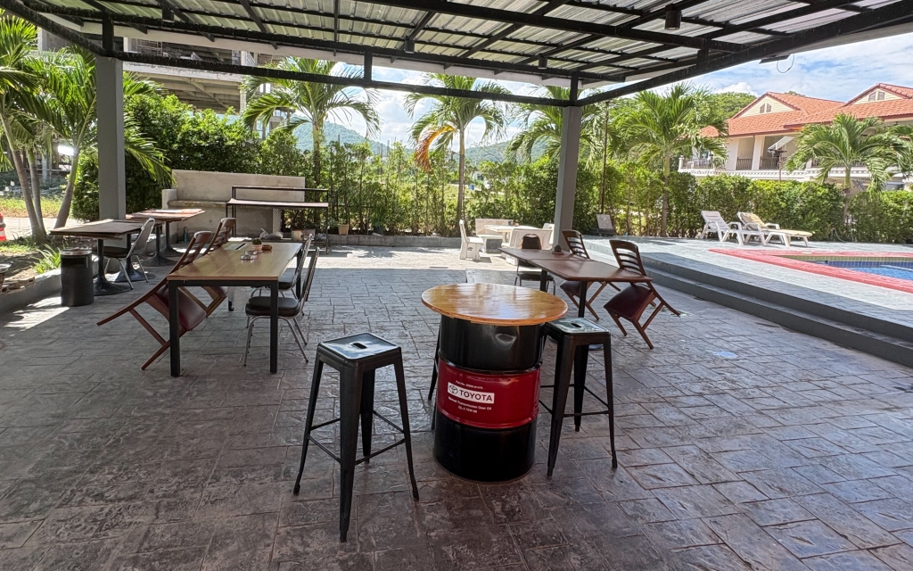 Condominium - Soi 88 -