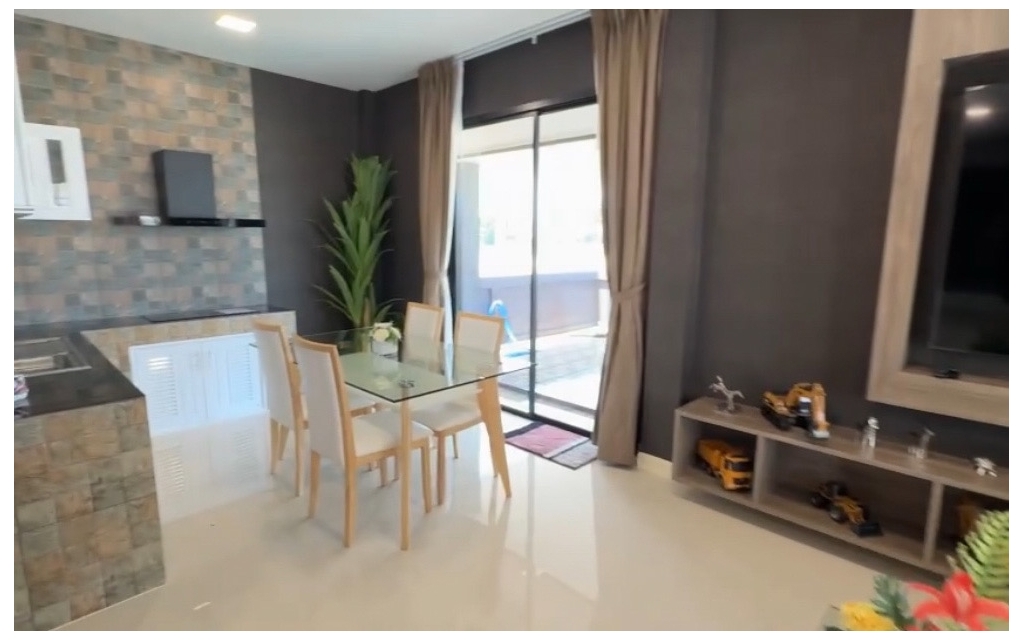 +French +realestate +Hua Hin