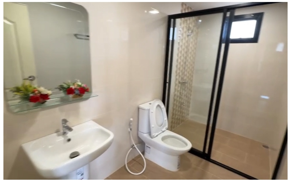 +real estate +Hua Hin
