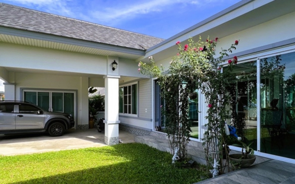 French real estate hua hin