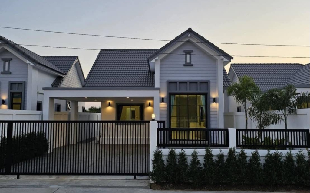 +villa +Hua Hin +centre ville +piscine
