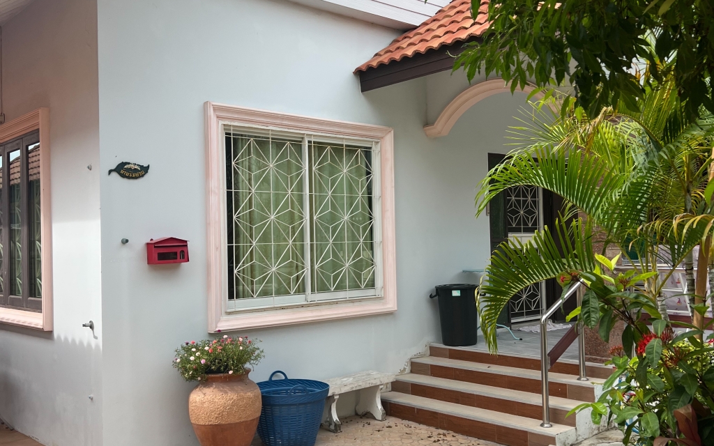 House - center - Khao Takiab