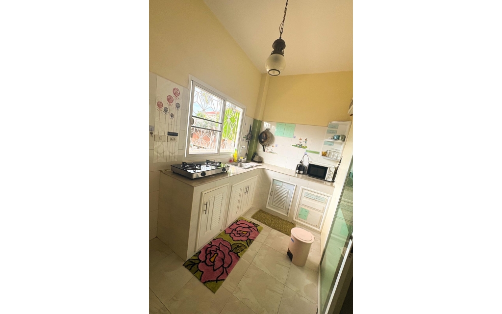 www.french-realestatehuahin.com