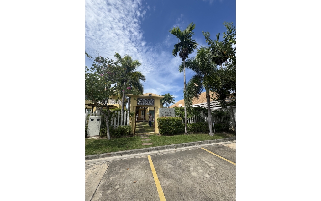 Villa - centre ville - Soi 102 -