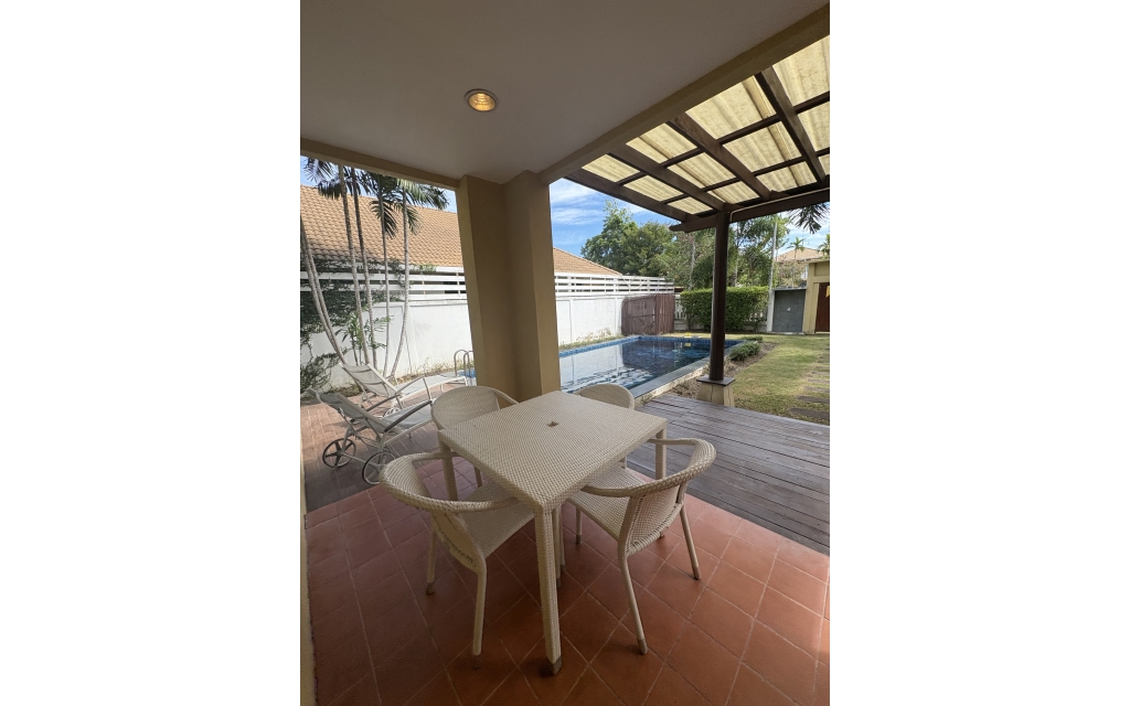 Villa - centre ville - Soi 102 -
