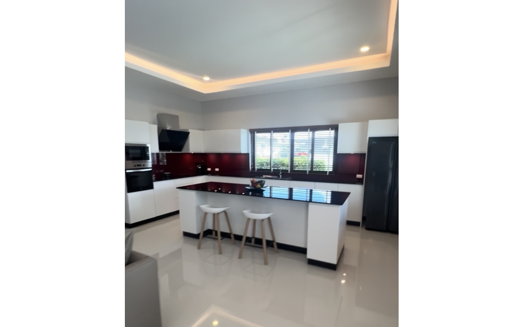 Villa Neuve - Hua Hin -